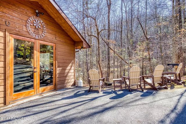 3965 Ole Smoky Way, Sevierville, TN 37862