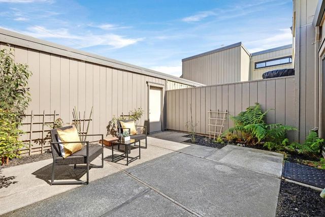 3405 Catalina Avenue, Alameda, CA 94502