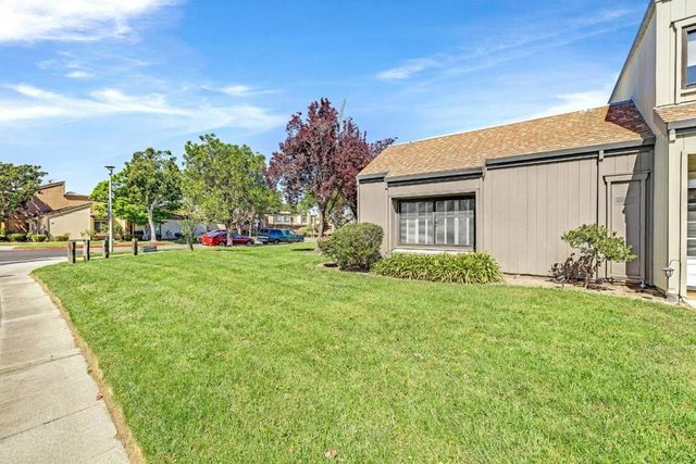 3405 Catalina Avenue, Alameda, CA 94502