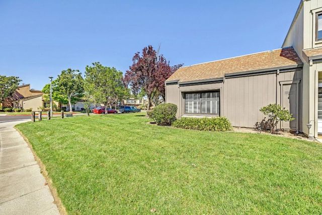 3405 Catalina Avenue, Alameda, CA 94502