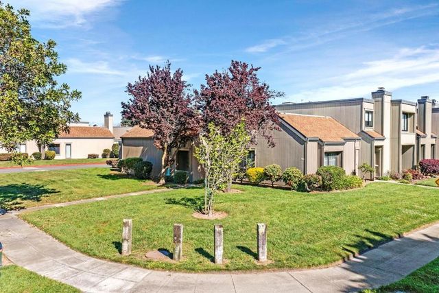 3405 Catalina Avenue, Alameda, CA 94502