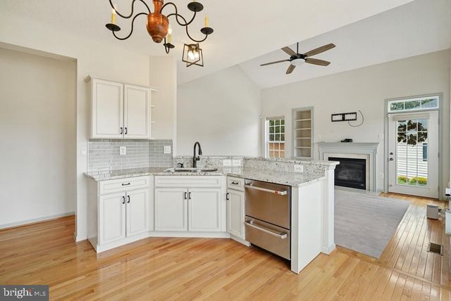 120 HAWTHORNE GREENE CIR, La Plata, MD 20646