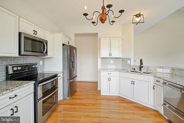 120 HAWTHORNE GREENE CIR, La Plata, MD 20646