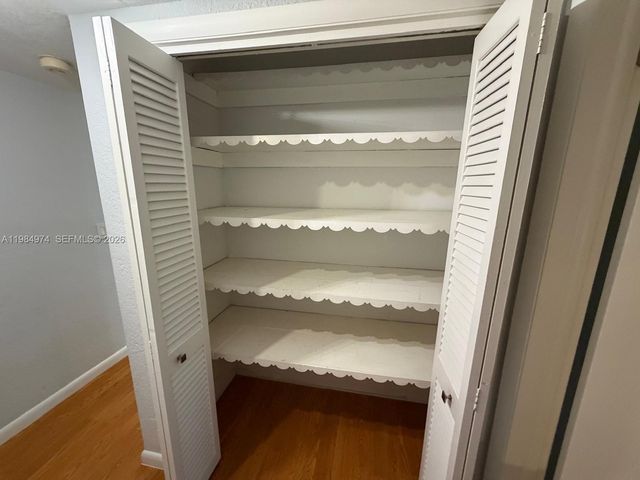 630 Layne Blvd 215, Hallandale Beach, FL 33009