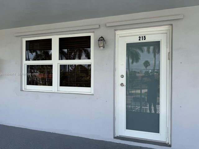 630 Layne Blvd 215, Hallandale Beach, FL 33009
