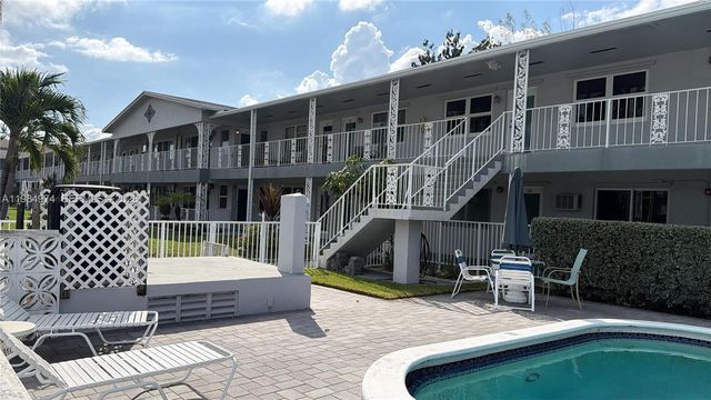 630 Layne Blvd 215, Hallandale Beach, FL 33009