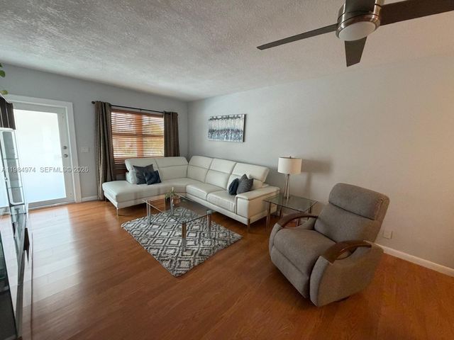 630 Layne Blvd 215, Hallandale Beach, FL 33009