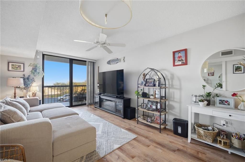 3288 Page Ave Apt 105, Virginia Beach, VA 23451