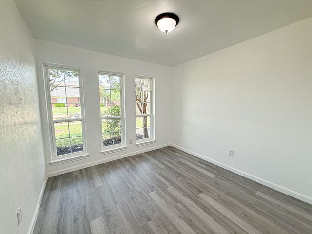 2008 Gardanne Lane, Carrollton, TX 75007