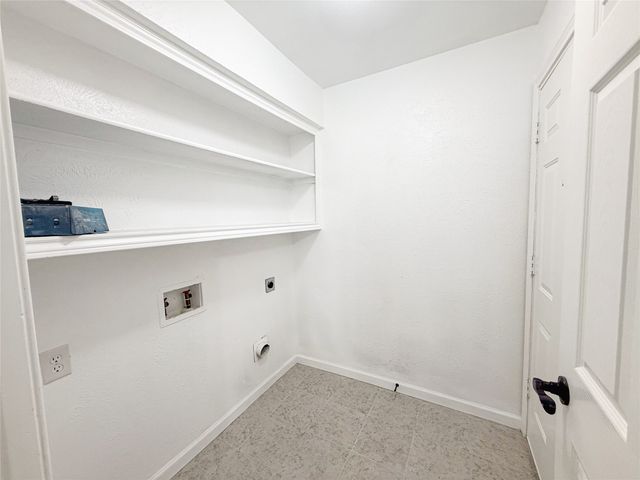 2008 Gardanne Lane, Carrollton, TX 75007