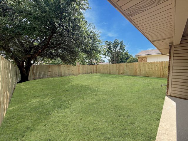 2008 Gardanne Lane, Carrollton, TX 75007