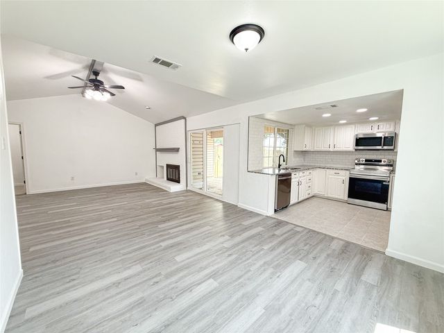 2008 Gardanne Lane, Carrollton, TX 75007