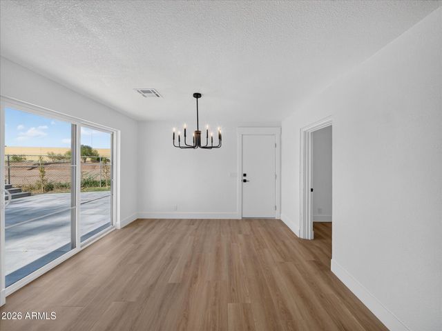 1712 E Whitton Avenue, Phoenix, AZ 85016