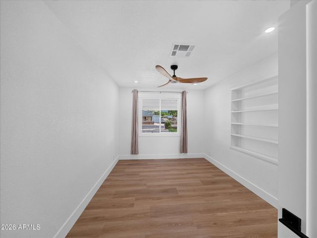 1712 E Whitton Avenue, Phoenix, AZ 85016