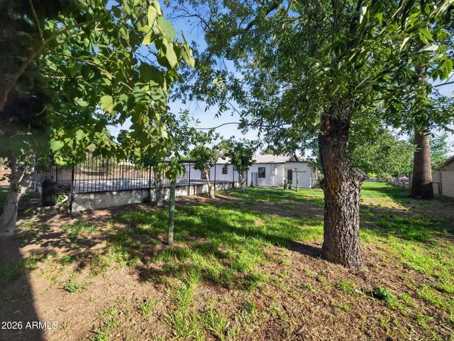 1712 E Whitton Avenue, Phoenix, AZ 85016