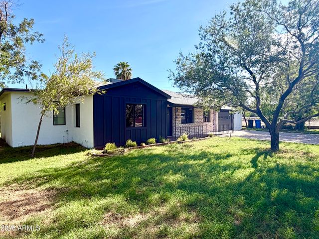 1712 E Whitton Avenue, Phoenix, AZ 85016