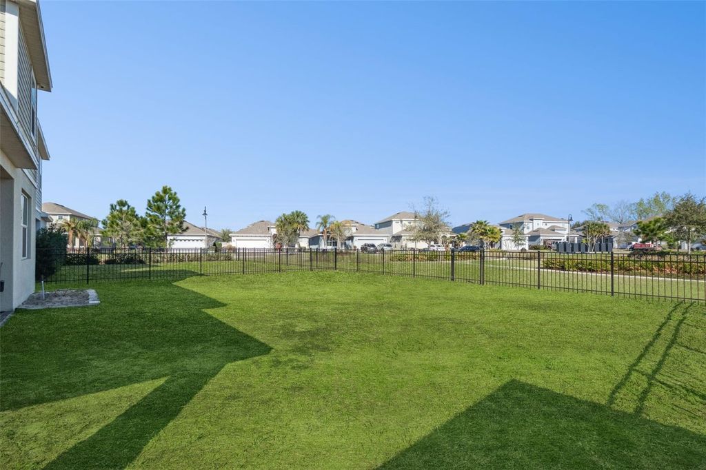 Image 27 of property listing at 609 FORTUNA DRIVE, Davenport, FL 33837