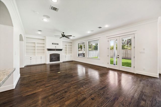 1539 Hewitt Drive, Houston, TX 77018