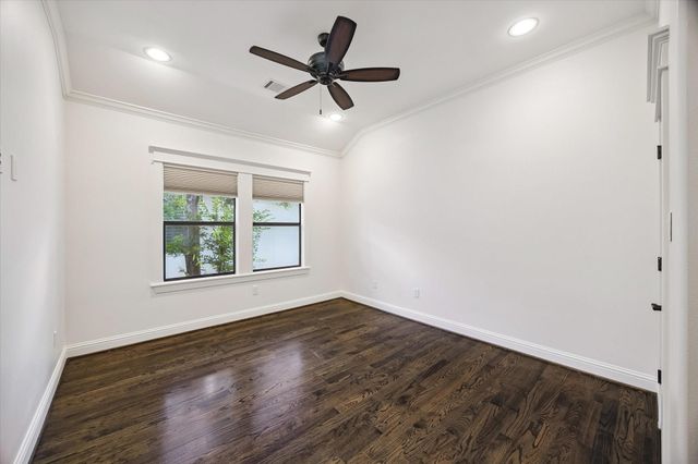 1539 Hewitt Drive, Houston, TX 77018