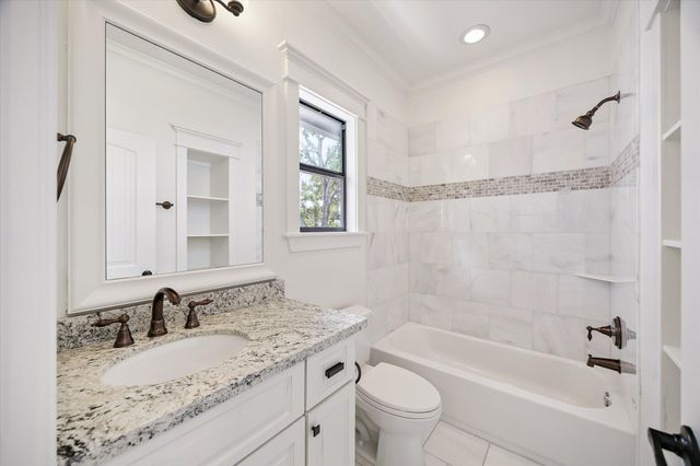 1539 Hewitt Drive, Houston, TX 77018