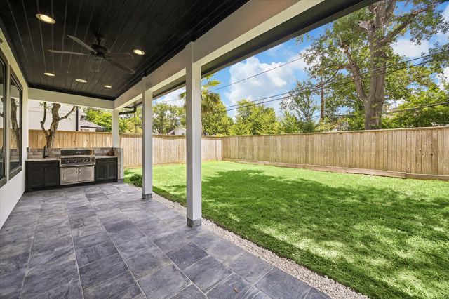 1539 Hewitt Drive, Houston, TX 77018