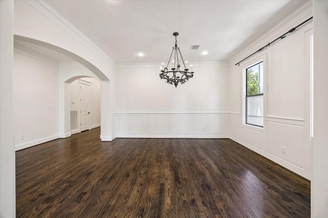 1539 Hewitt Drive, Houston, TX 77018