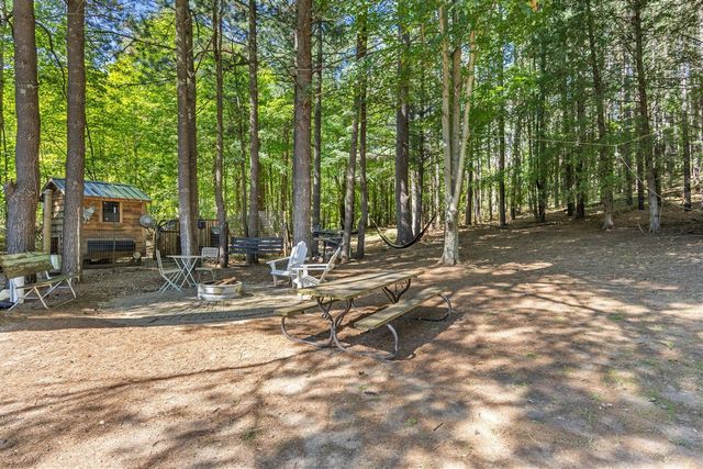 3233 13 Mile Road, Rockford, MI 49341