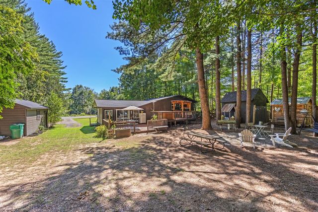 3233 13 Mile Road, Rockford, MI 49341