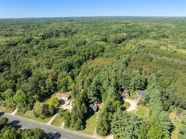 3233 13 Mile Road, Rockford, MI 49341