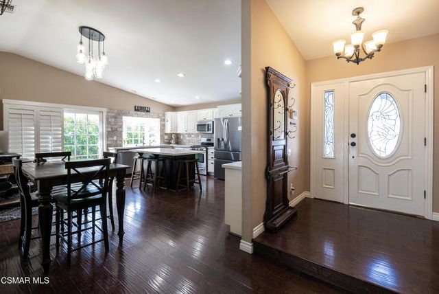 78 N Sabra Avenue, Oak Park, CA 91377