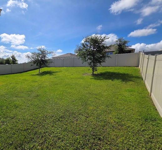 5268 GREENHEART AVENUE, Mount Dora, FL 32757