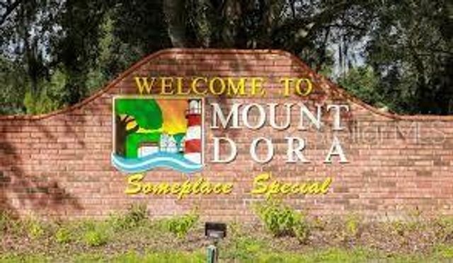 5268 GREENHEART AVENUE, Mount Dora, FL 32757