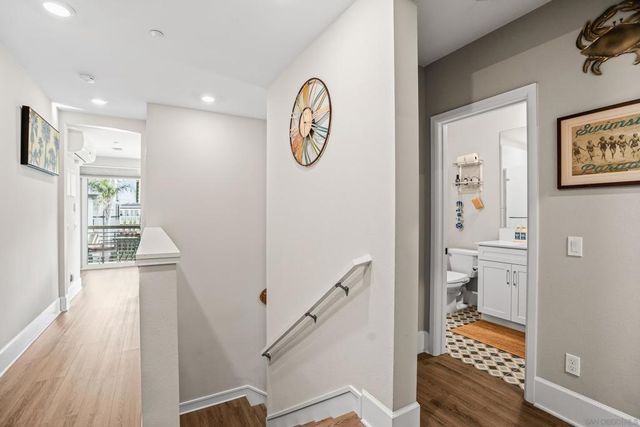 810 Santa Barbara Pl, San Diego, CA 92109