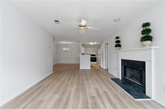 812 Vinings Forest Lane SE, Smyrna, GA 30080