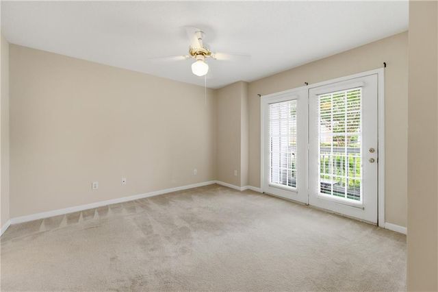 812 Vinings Forest Lane SE, Smyrna, GA 30080