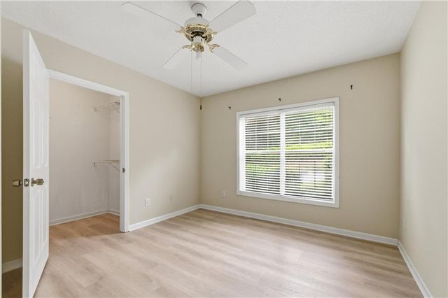 812 Vinings Forest Lane SE, Smyrna, GA 30080