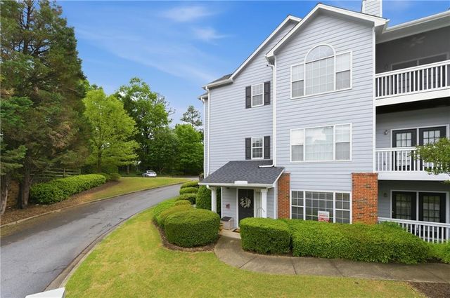 812 Vinings Forest Lane SE, Smyrna, GA 30080