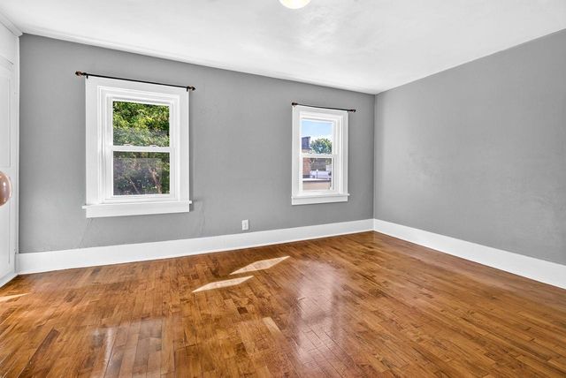 210 W 16TH AVENUE, Oshkosh, WI 54902