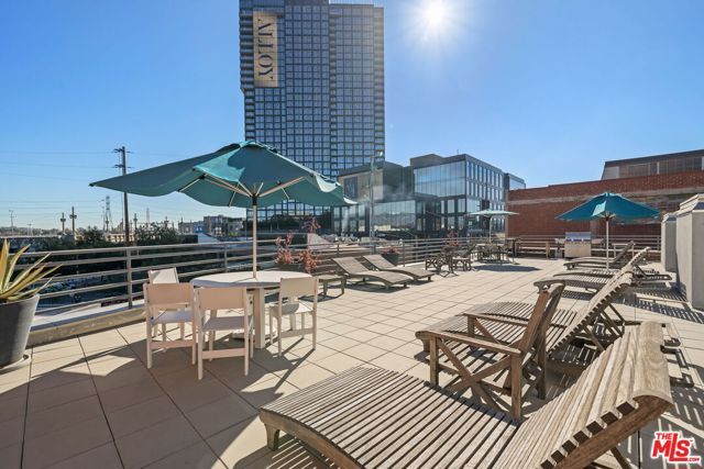 500 Molino Street 208, Los Angeles, CA 90013