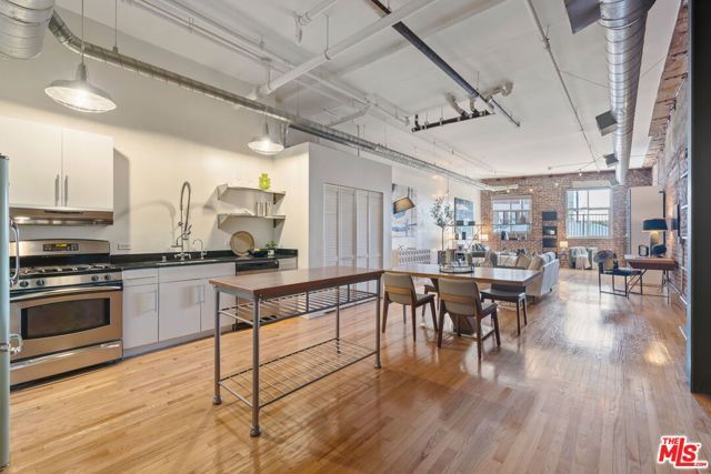 500 Molino Street 208, Los Angeles, CA 90013