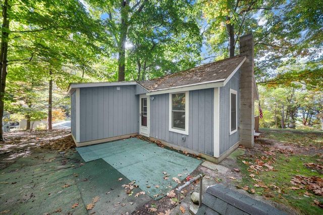 7130 N Poplar Road, Free Soil, MI 49411