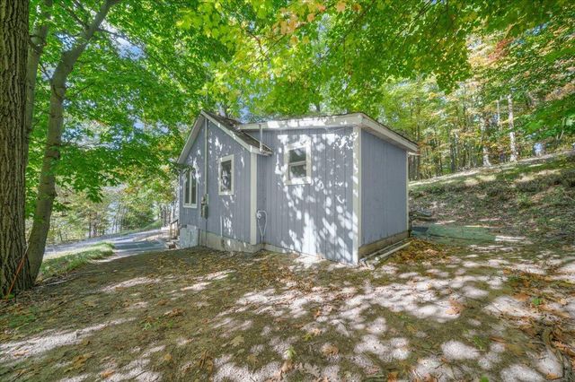 7130 N Poplar Road, Free Soil, MI 49411