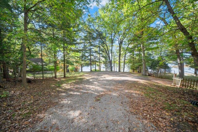 7130 N Poplar Road, Free Soil, MI 49411