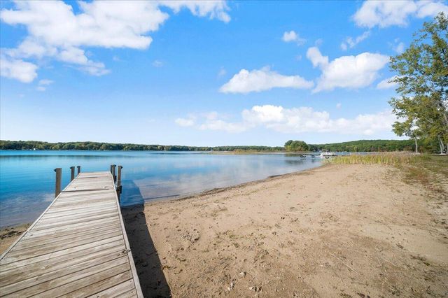 7130 N Poplar Road, Free Soil, MI 49411