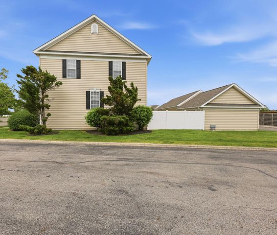 5609 Rainbow Falls Street, 23, Dublin, OH 43016