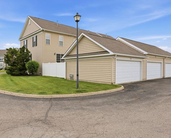 5609 Rainbow Falls Street, 23, Dublin, OH 43016