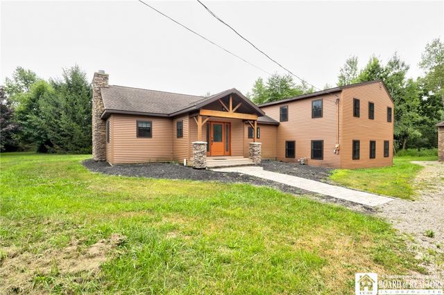 5105 West Lake Road, Chautauqua, NY 14757