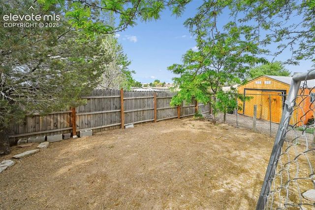 979 S Alexis Lane, Pueblo, CO 81007