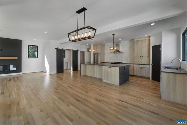 57-22A- 2 OLD THREE NOTCHED RD, Charlottesville, VA 22901