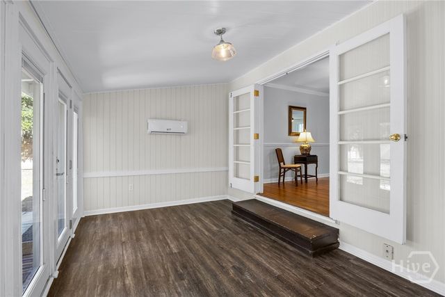 5205 Habersham Street, Savannah, GA 31405